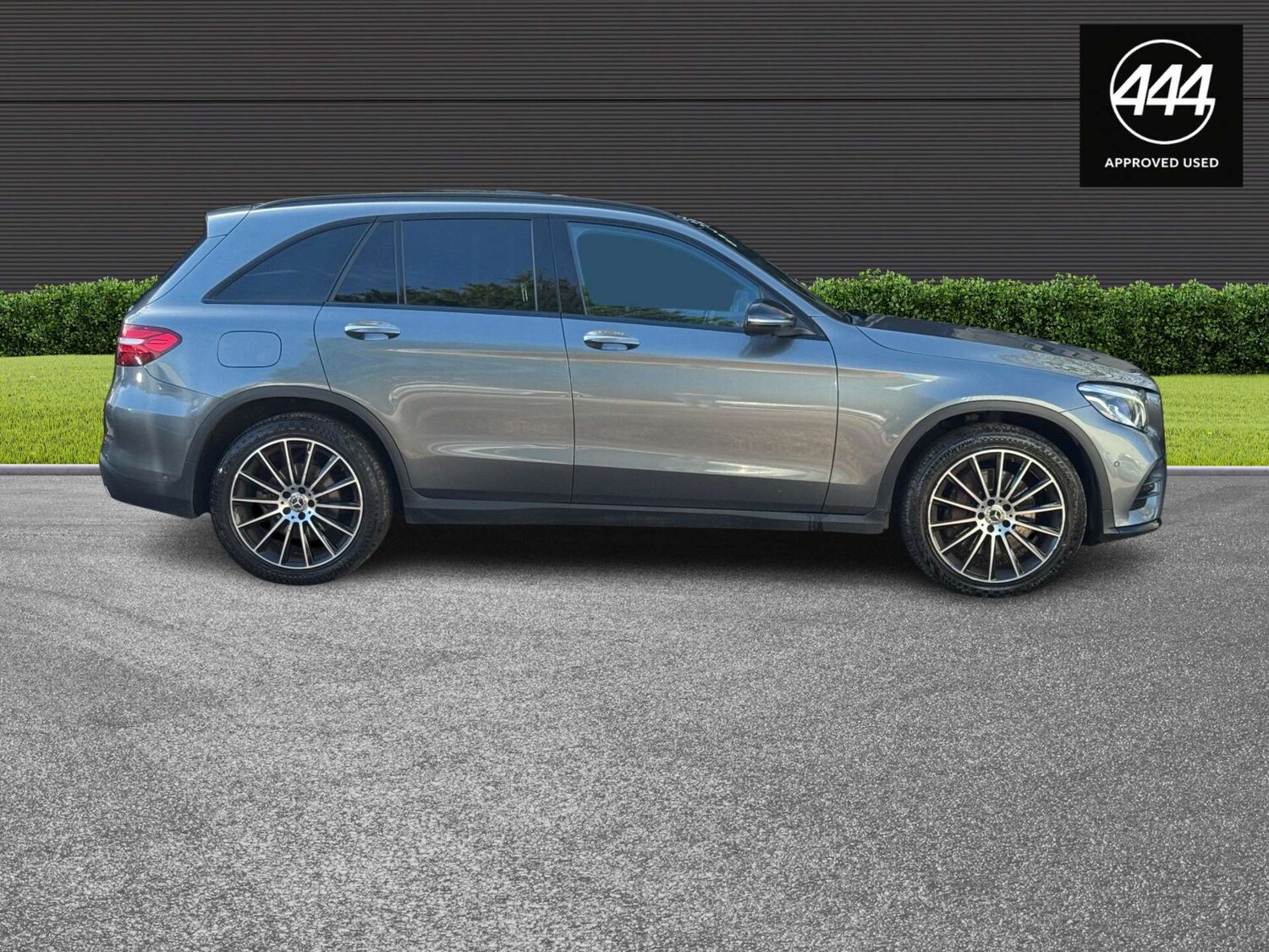 Used Mercedes-Benz GLC 2018 for sale - 77931927: Photo 15