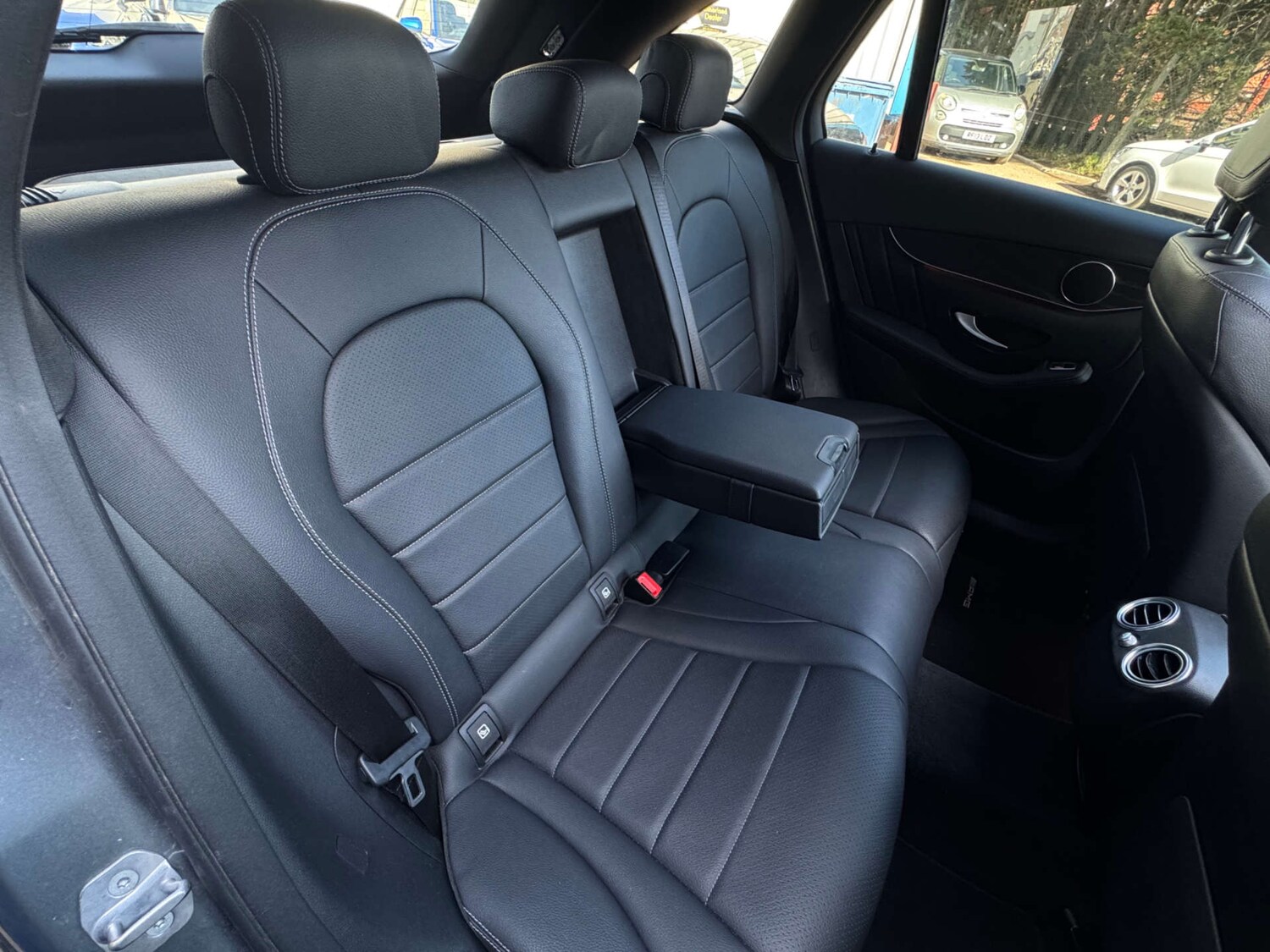 Used Mercedes-Benz GLC 2018 for sale - 77931927: Photo 22