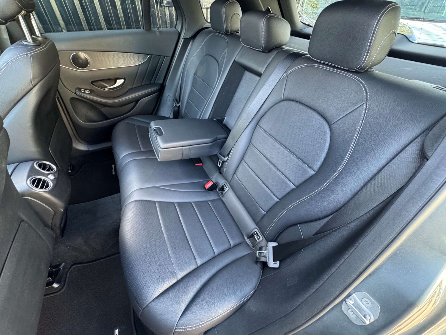 Used Mercedes-Benz GLC 2018 for sale - 77931927: Photo 26