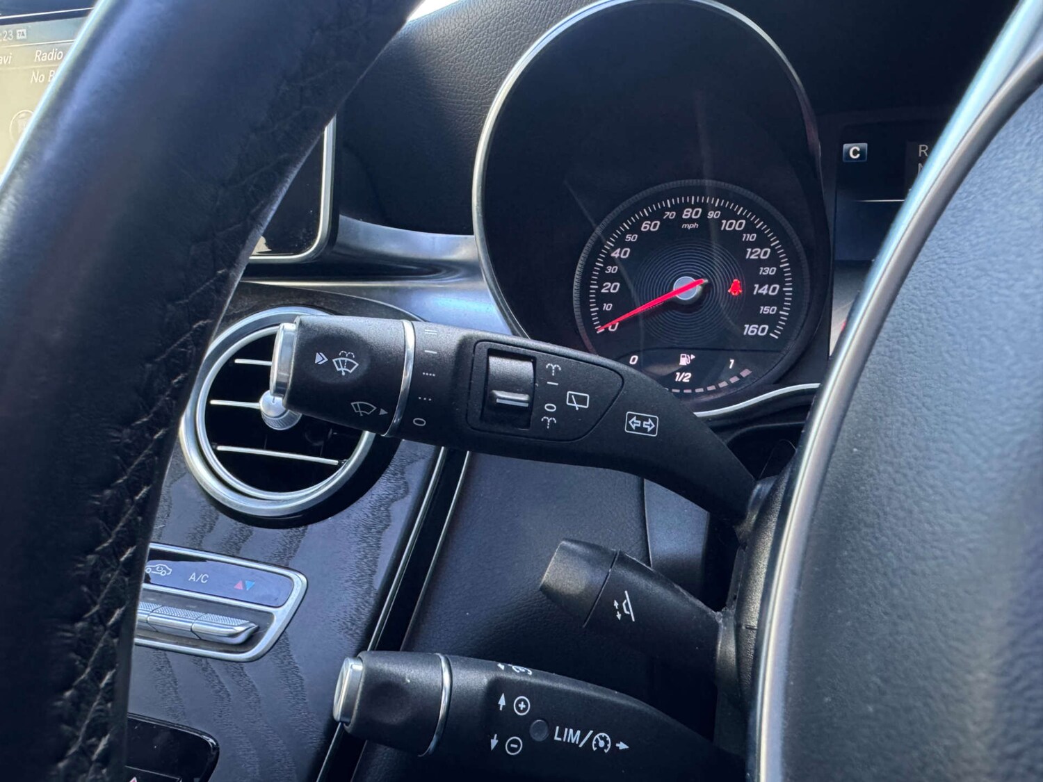 Used Mercedes-Benz GLC 2018 for sale - 77931927: Photo 31