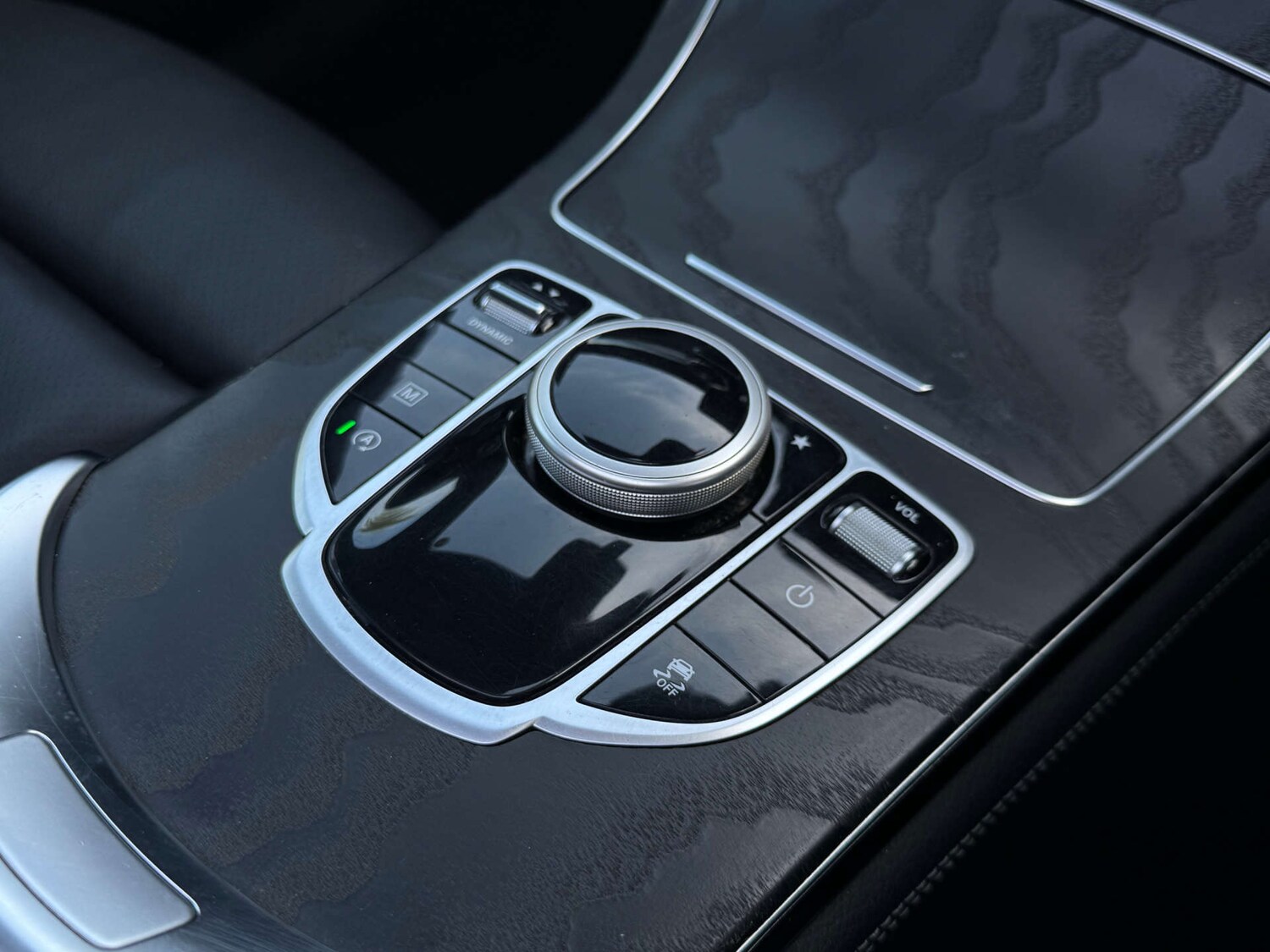 Used Mercedes-Benz GLC 2018 for sale - 77931927: Photo 35