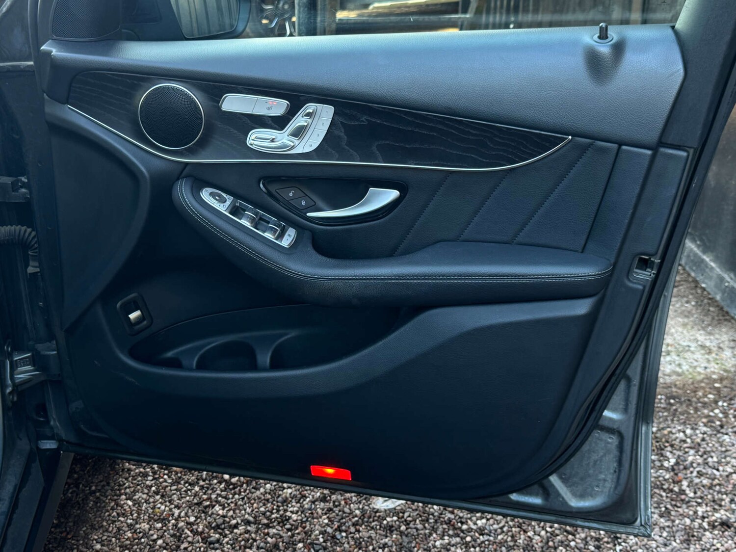 Used Mercedes-Benz GLC 2018 for sale - 77931927: Photo 38