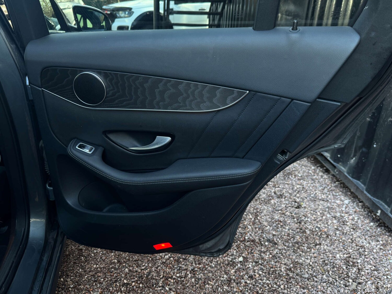 Used Mercedes-Benz GLC 2018 for sale - 77931927: Photo 39