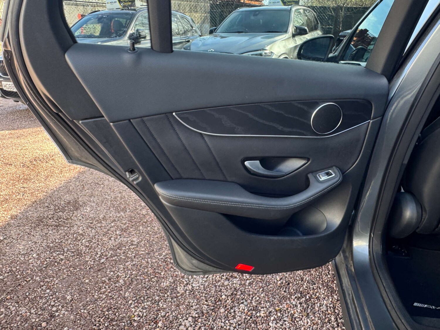 Used Mercedes-Benz GLC 2018 for sale - 77931927: Photo 40