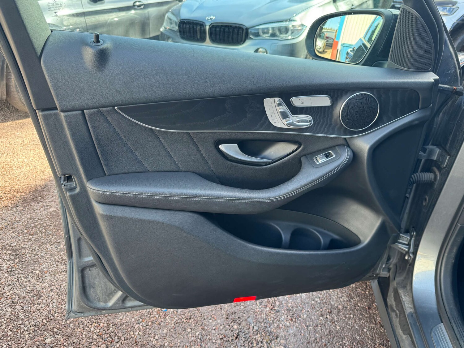 Used Mercedes-Benz GLC 2018 for sale - 77931927: Photo 41