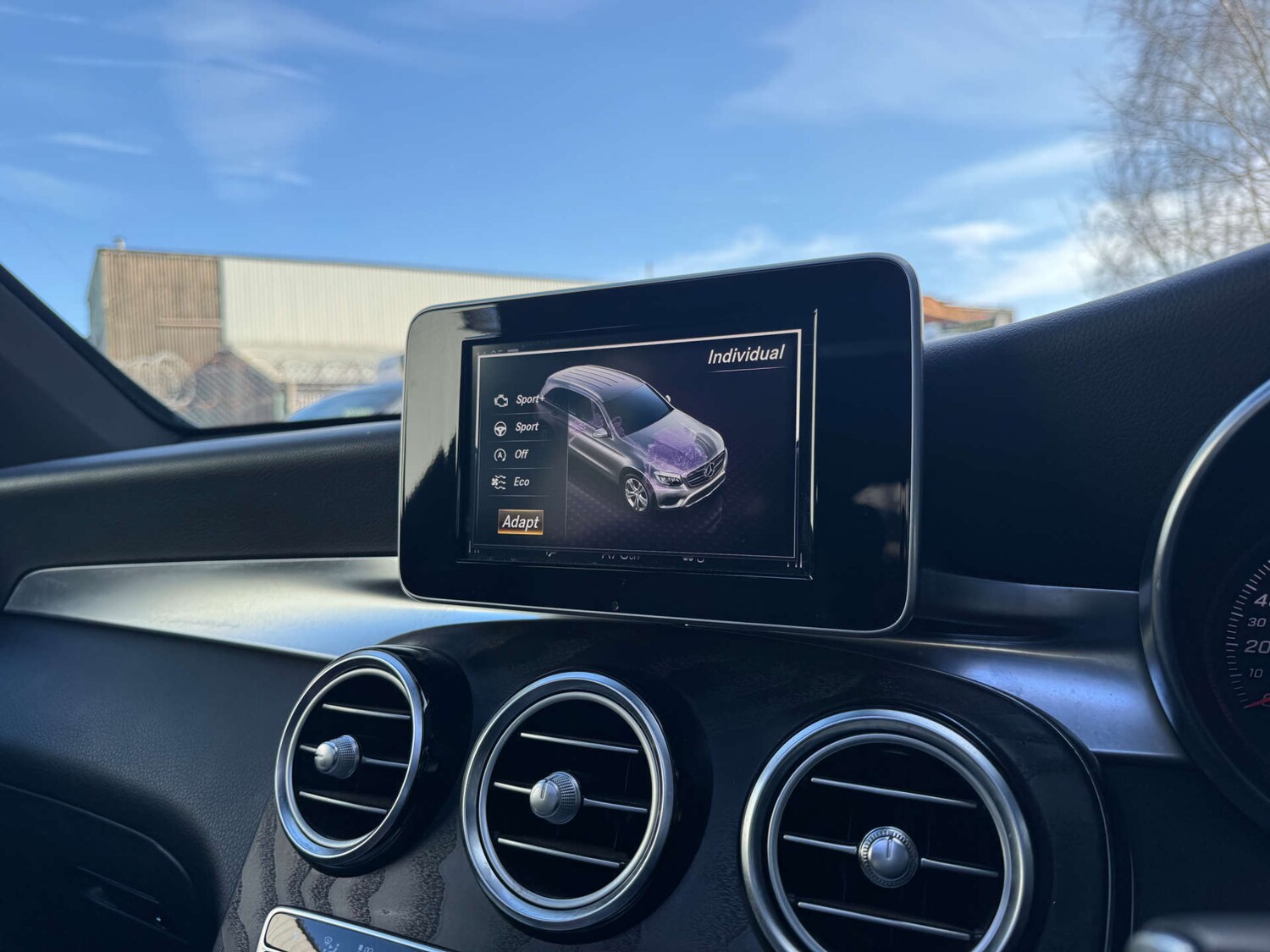 Used Mercedes-Benz GLC 2018 for sale - 77931927: Photo 49