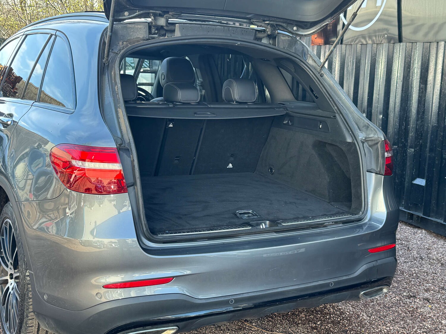 Used Mercedes-Benz GLC 2018 for sale - 77931927: Photo 58