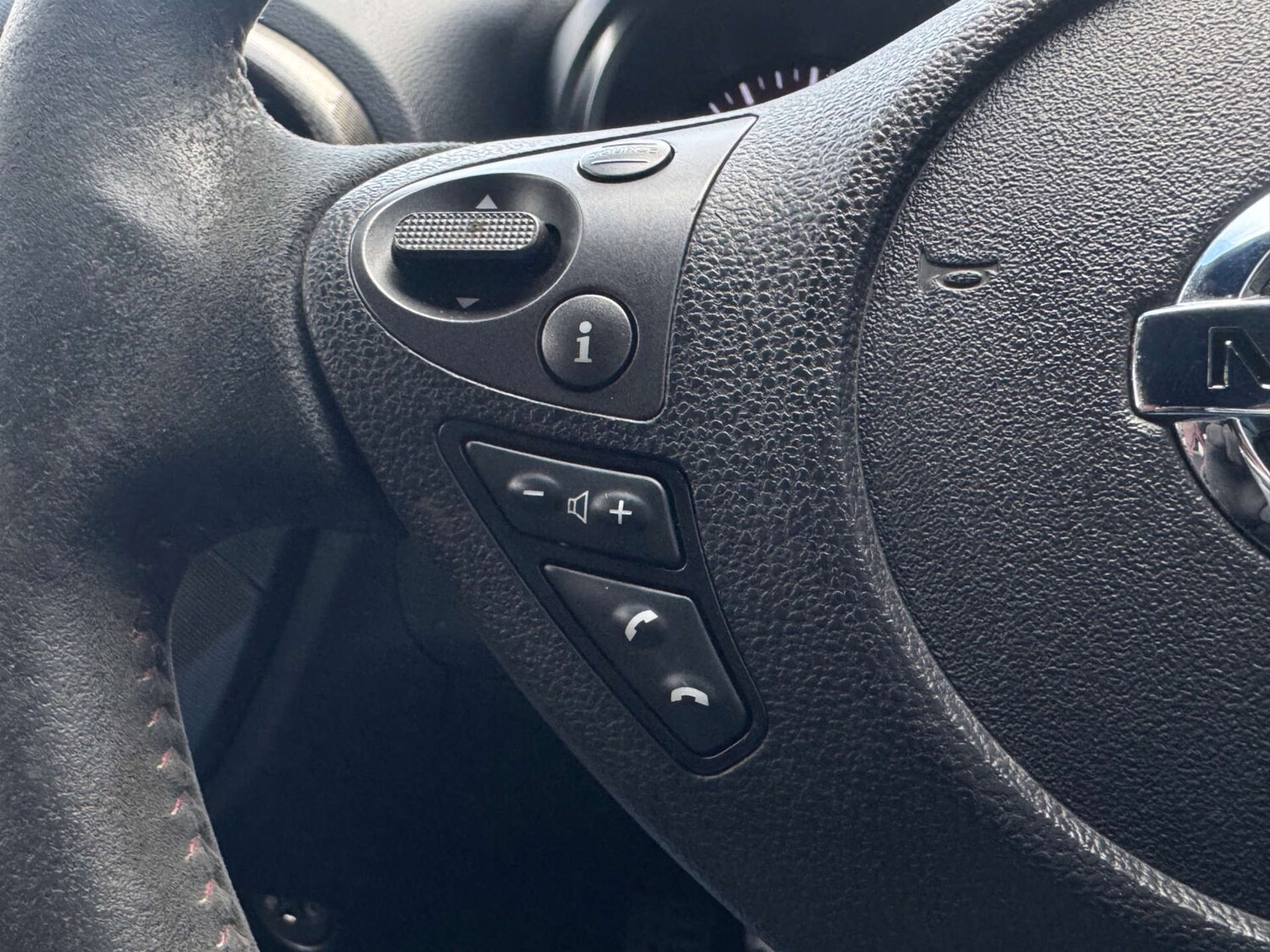 Used Nissan Juke 2014 for sale - 77380654: Photo 29