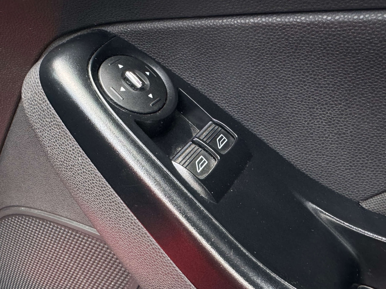 Used Ford Fiesta 2015 for sale - 77850594: Photo 20