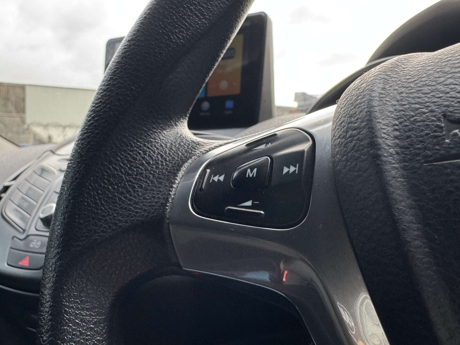 Used Ford Fiesta 2015 for sale - 77850594: Photo 24