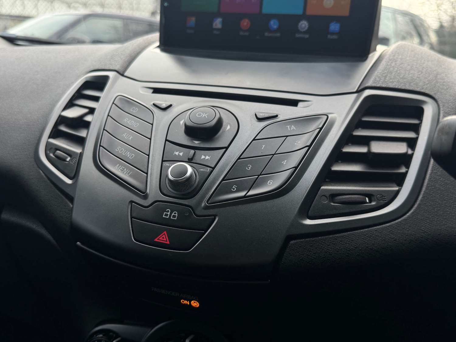 Used Ford Fiesta 2015 for sale - 77850594: Photo 29