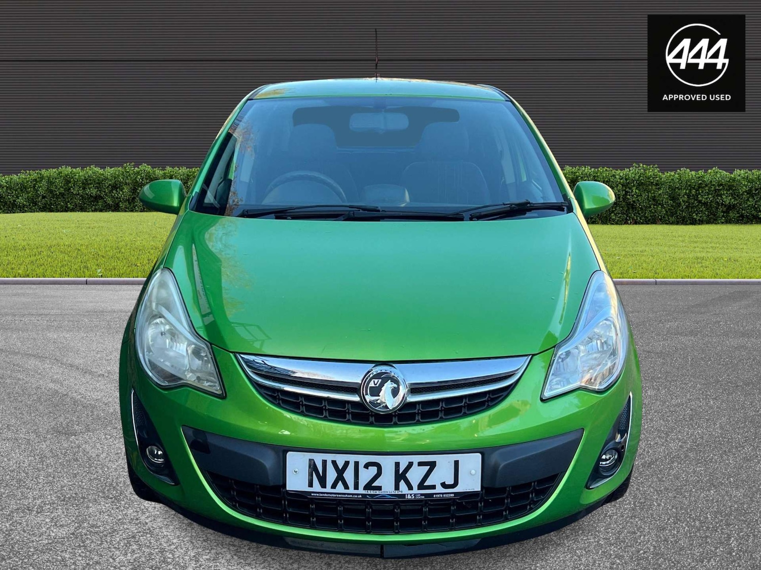 Used Vauxhall Corsa 2012 for sale - 77148686: Photo 2