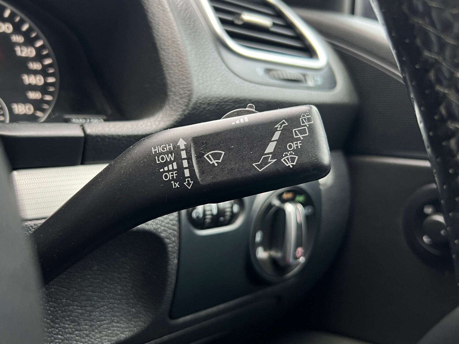 Used Volkswagen Scirocco 2014 for sale - 77148696: Photo 18