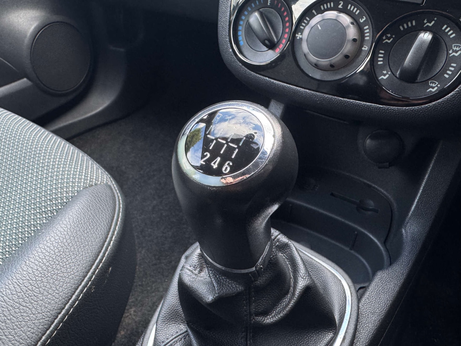 Used Vauxhall Corsa 2010 for sale - 77897919: Photo 30