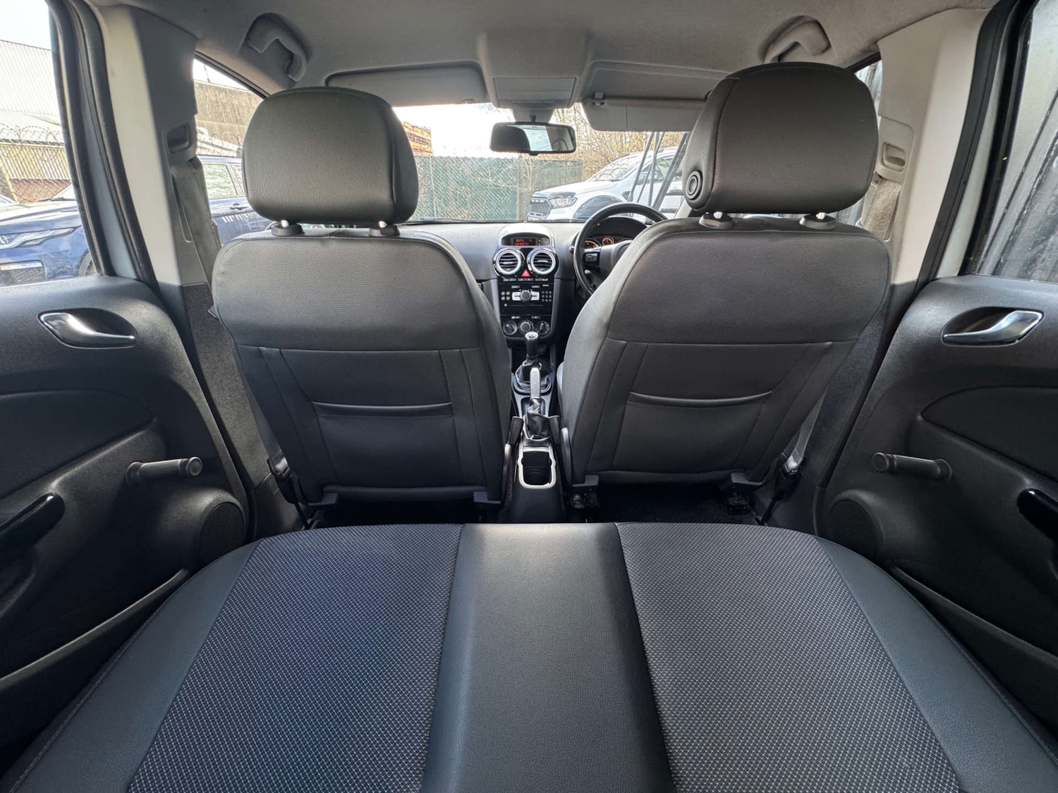 Used Vauxhall Corsa 2010 for sale - 77897919: Photo 40