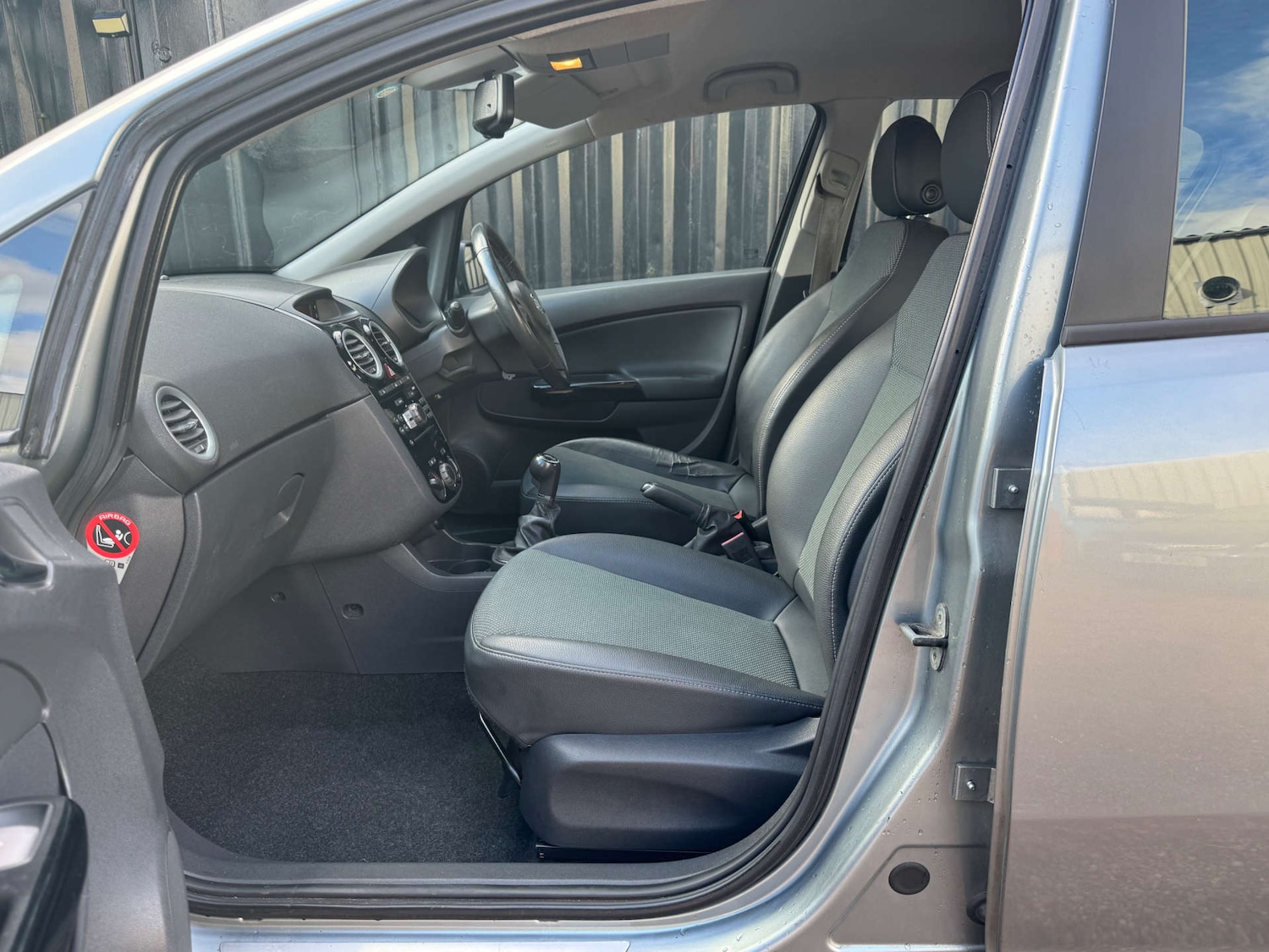 Used Vauxhall Corsa 2010 for sale - 77897919: Photo 47