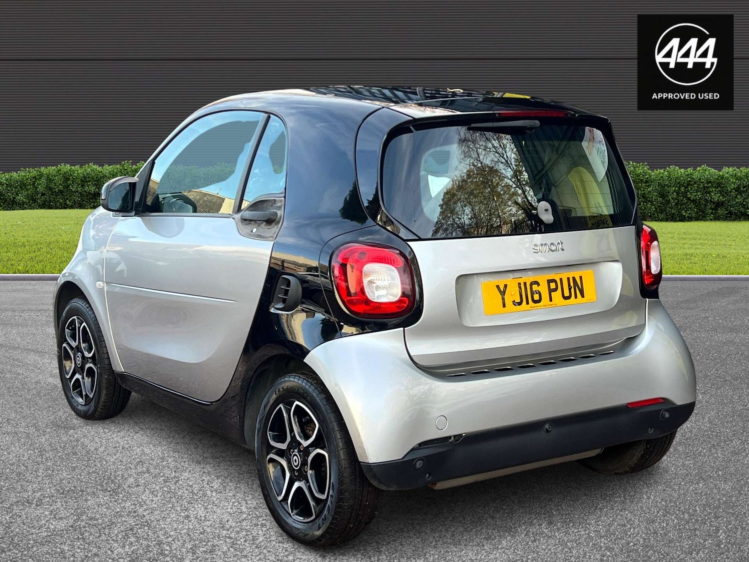 Used smart fortwo 2016 for sale - 77138694: Photo 13