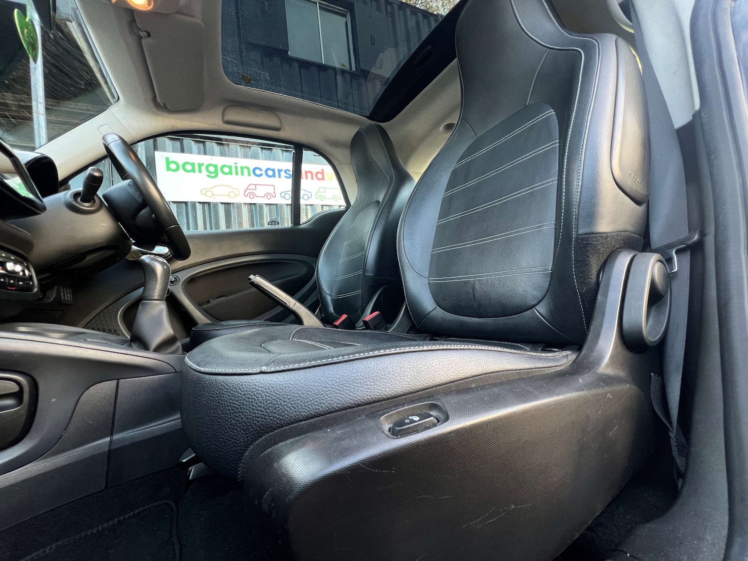 Used smart fortwo 2016 for sale - 77138694: Photo 28