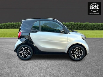 Used smart fortwo 2016 for sale - 77138694: Photo