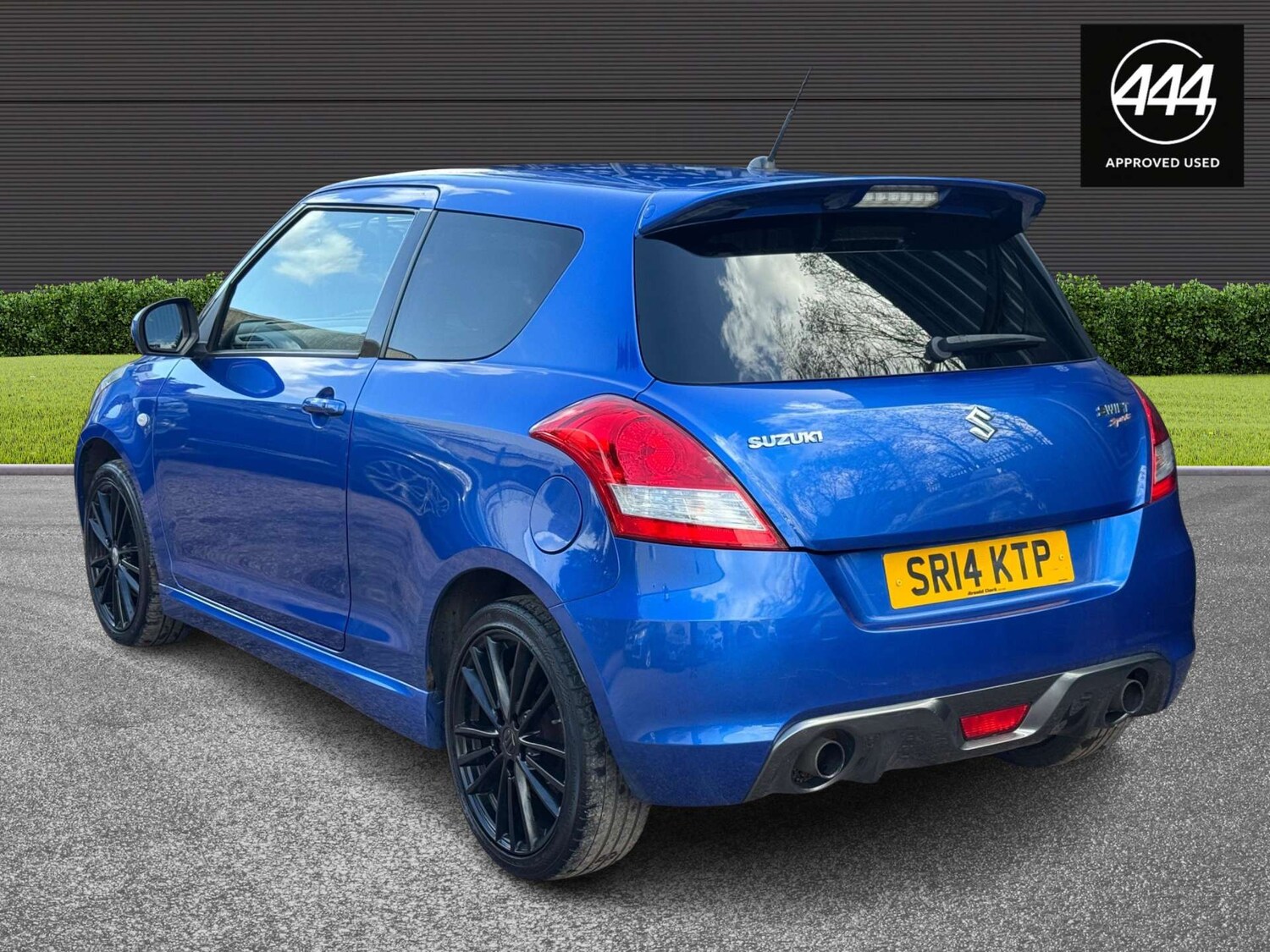 Used Suzuki Swift 2014 for sale - 78068077: Photo 11