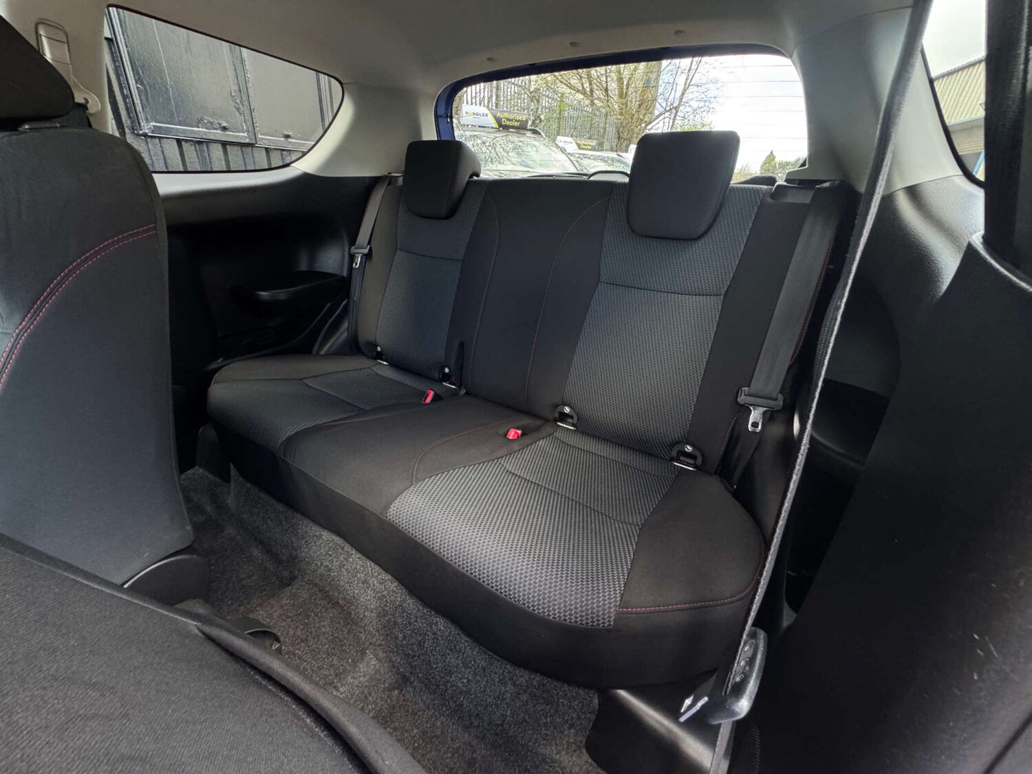 Used Suzuki Swift 2014 for sale - 78068077: Photo 34