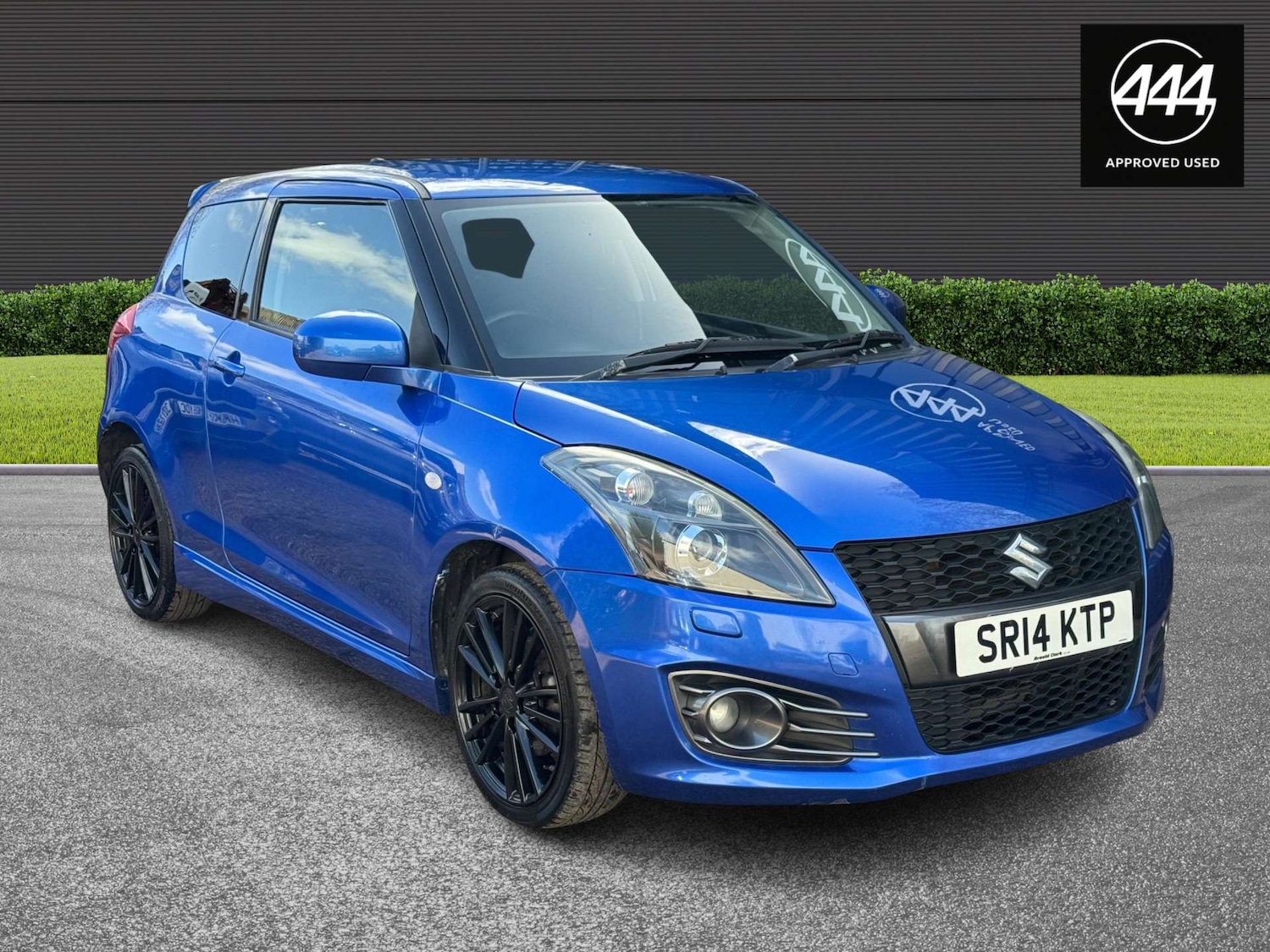 Used Suzuki Swift 2014 for sale - 78068077: Photo 4
