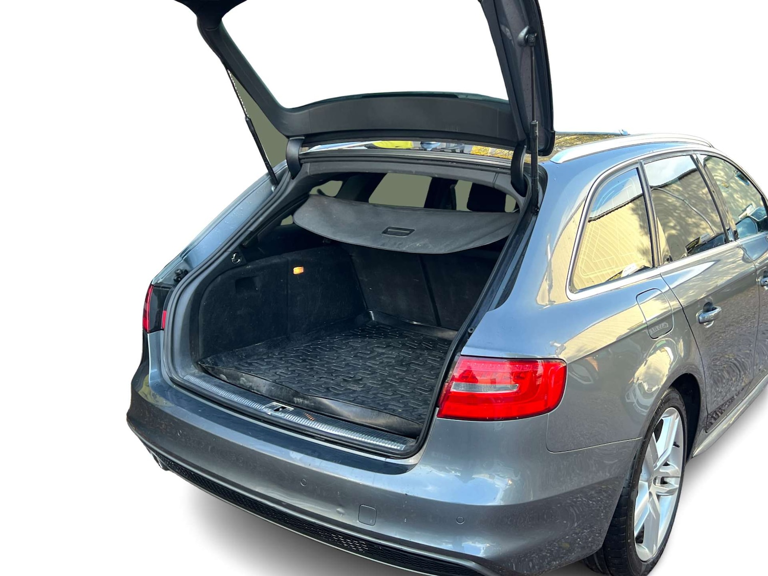 Used Audi A4 2015 for sale - 77152831: Photo 32