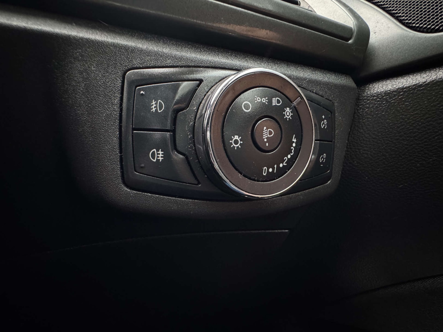 Used Ford Mondeo 2016 for sale - 77702645: Photo 26