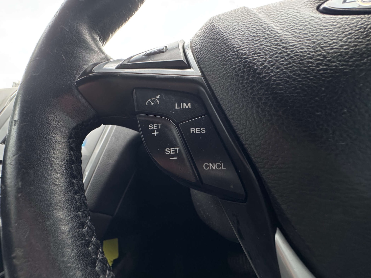 Used Ford Mondeo 2016 for sale - 77702645: Photo 29