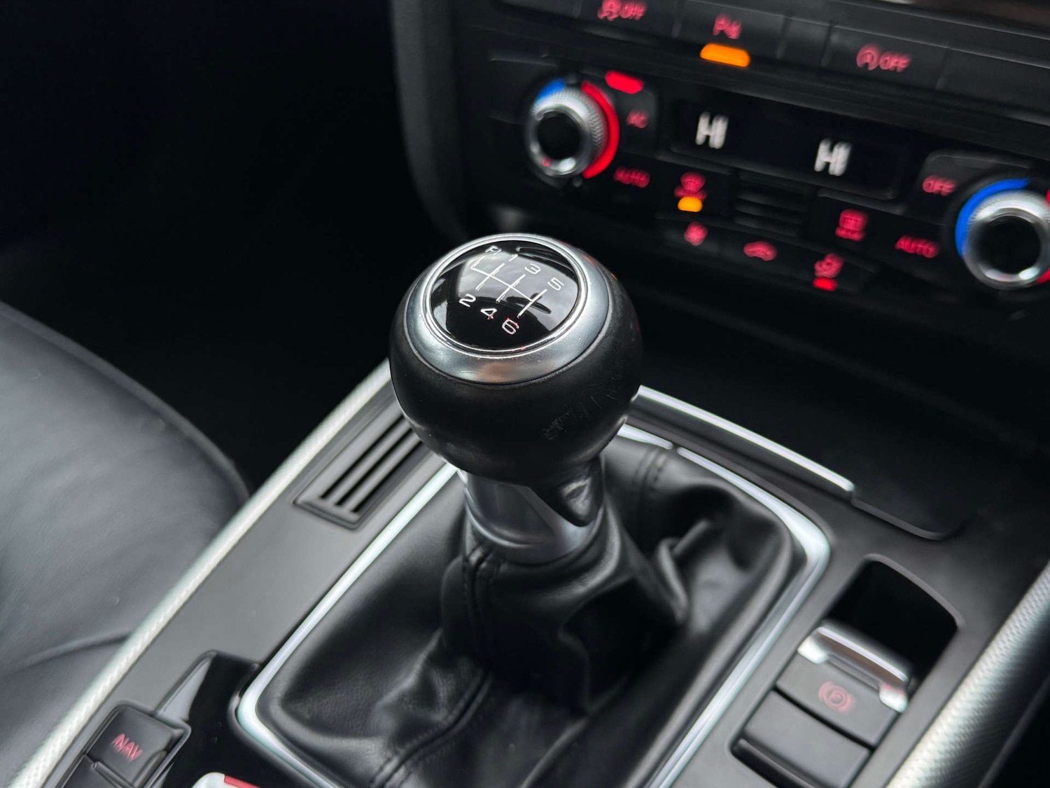 Used Audi A4 2014 for sale - 77326048: Photo 14