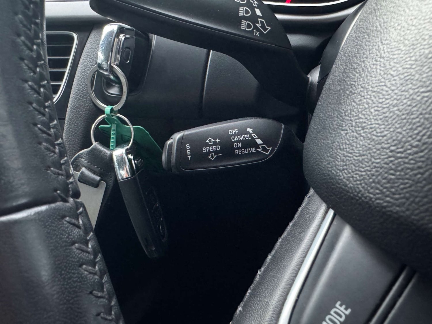 Used Audi A4 2014 for sale - 77326048: Photo 32