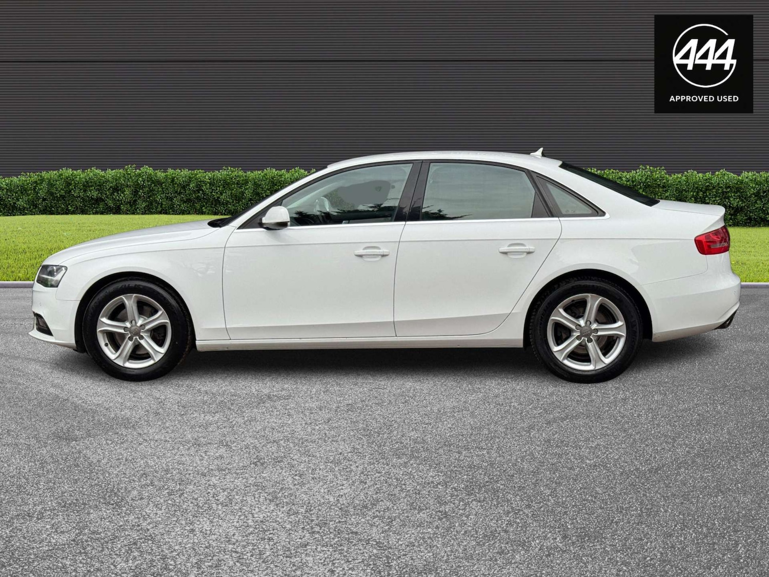 Used Audi A4 2014 for sale - 77326048: Photo 9