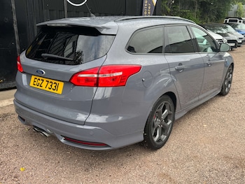 Used Ford Focus 2017 for sale - 79068110: Photo