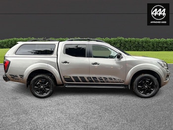 Used Nissan Navara 2019 for sale - 77152811: Photo