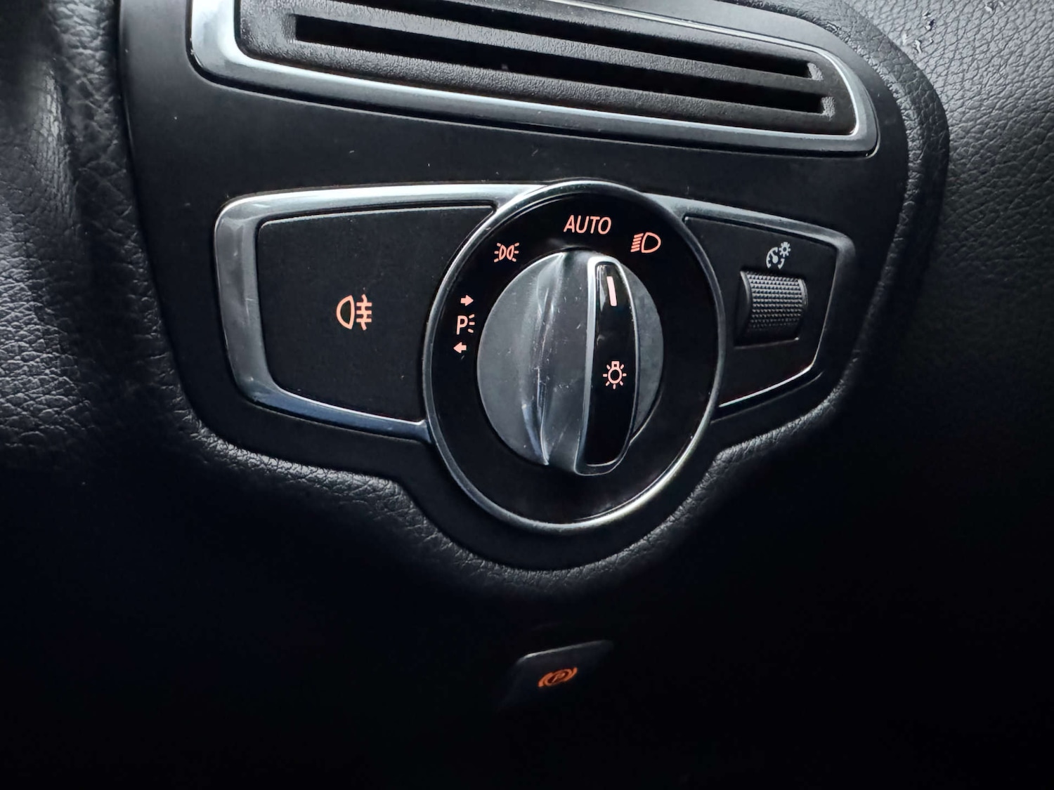 Used Mercedes-Benz C Class 2015 for sale - 77476420: Photo 28