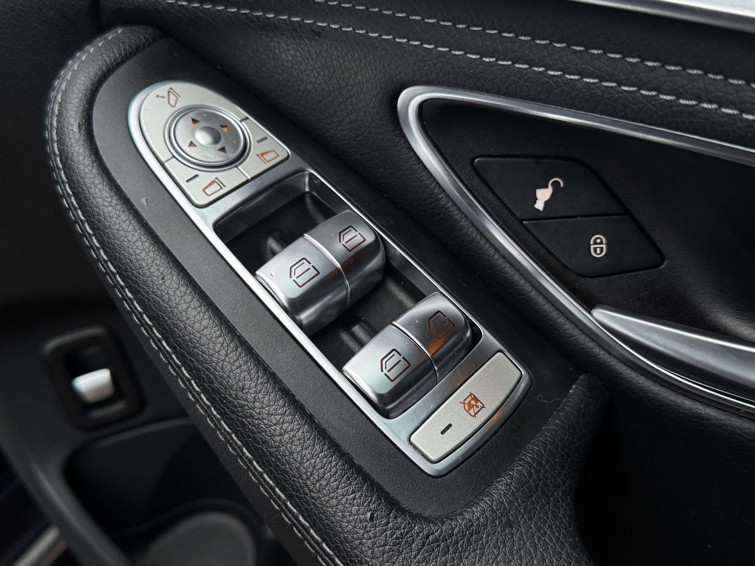 Used Mercedes-Benz C Class 2015 for sale - 77476420: Photo 61