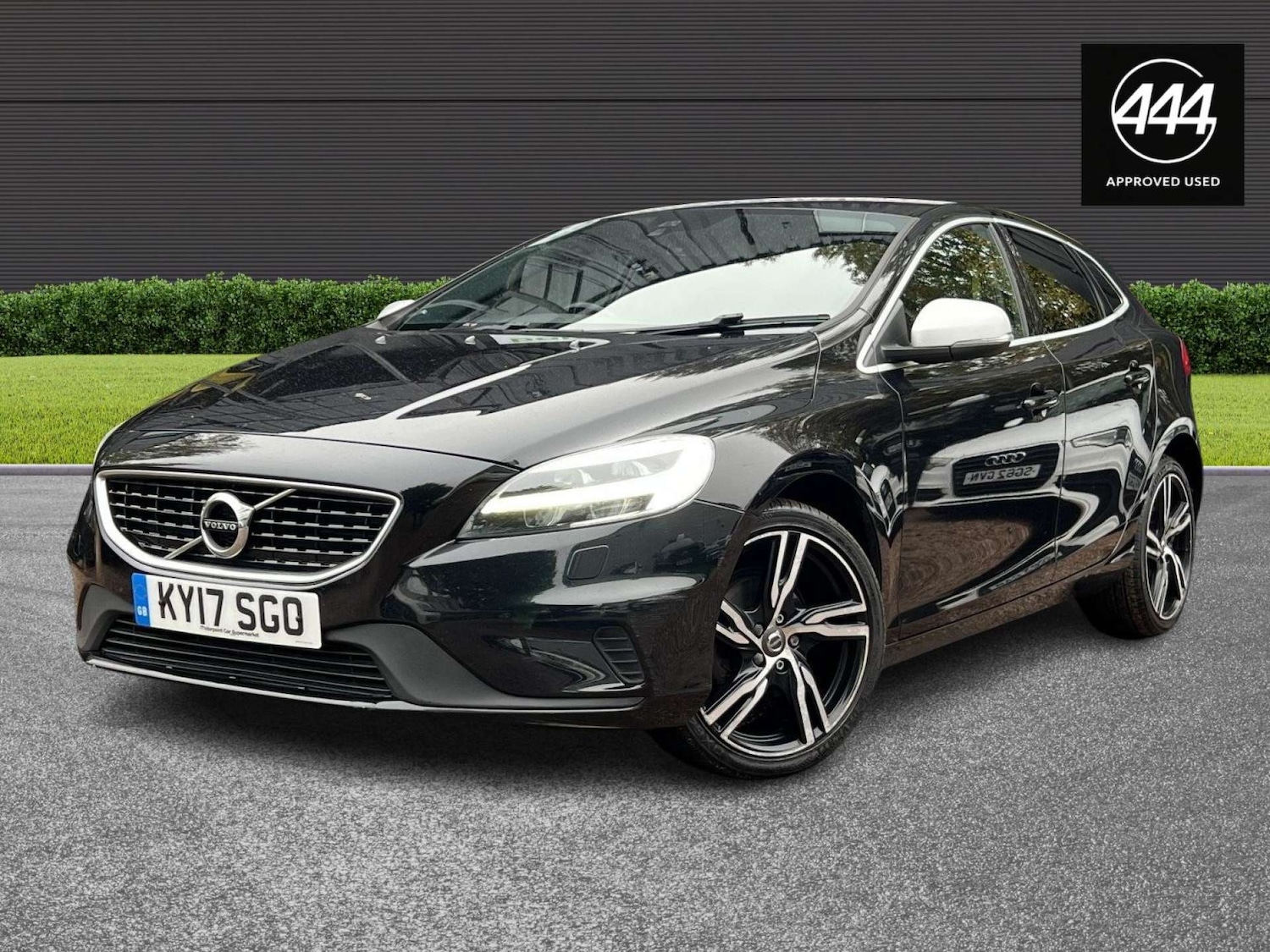 Used Volvo V40 2017 for sale - 77170370: Photo 13