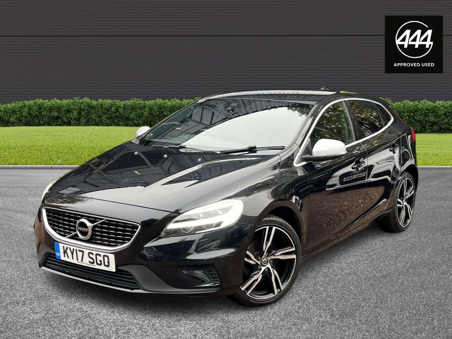 Used Volvo V40 2017 for sale - 77170370: Photo 14