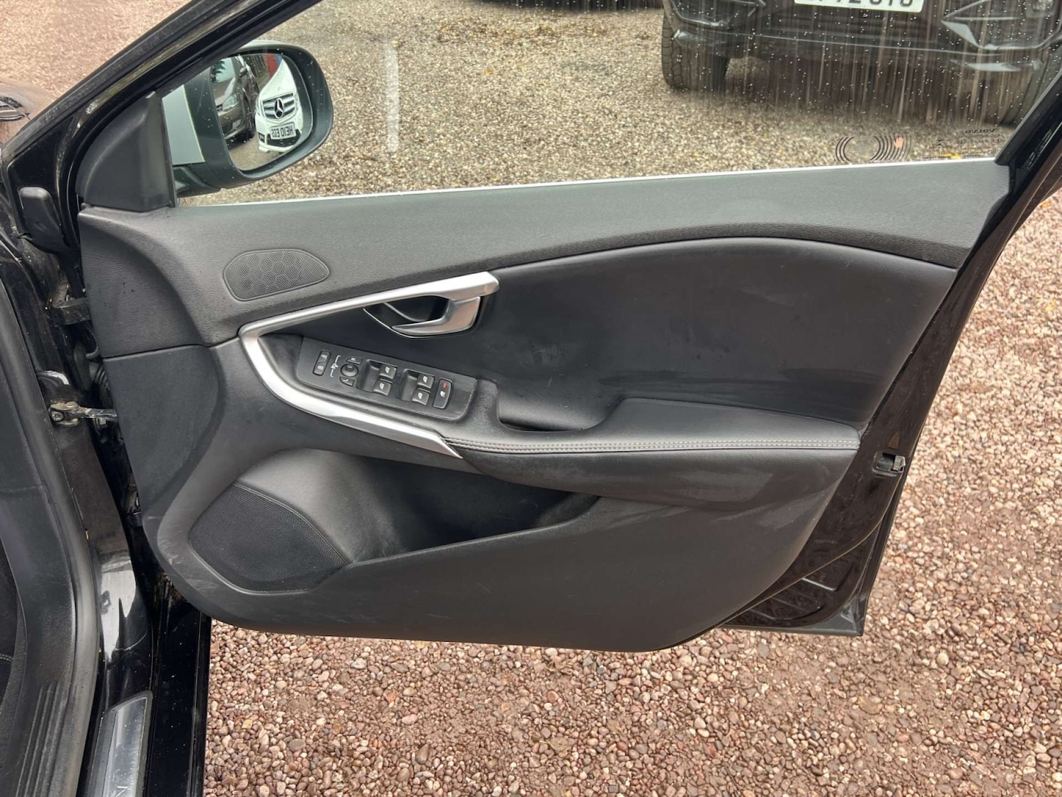 Used Volvo V40 2017 for sale - 77170370: Photo 17