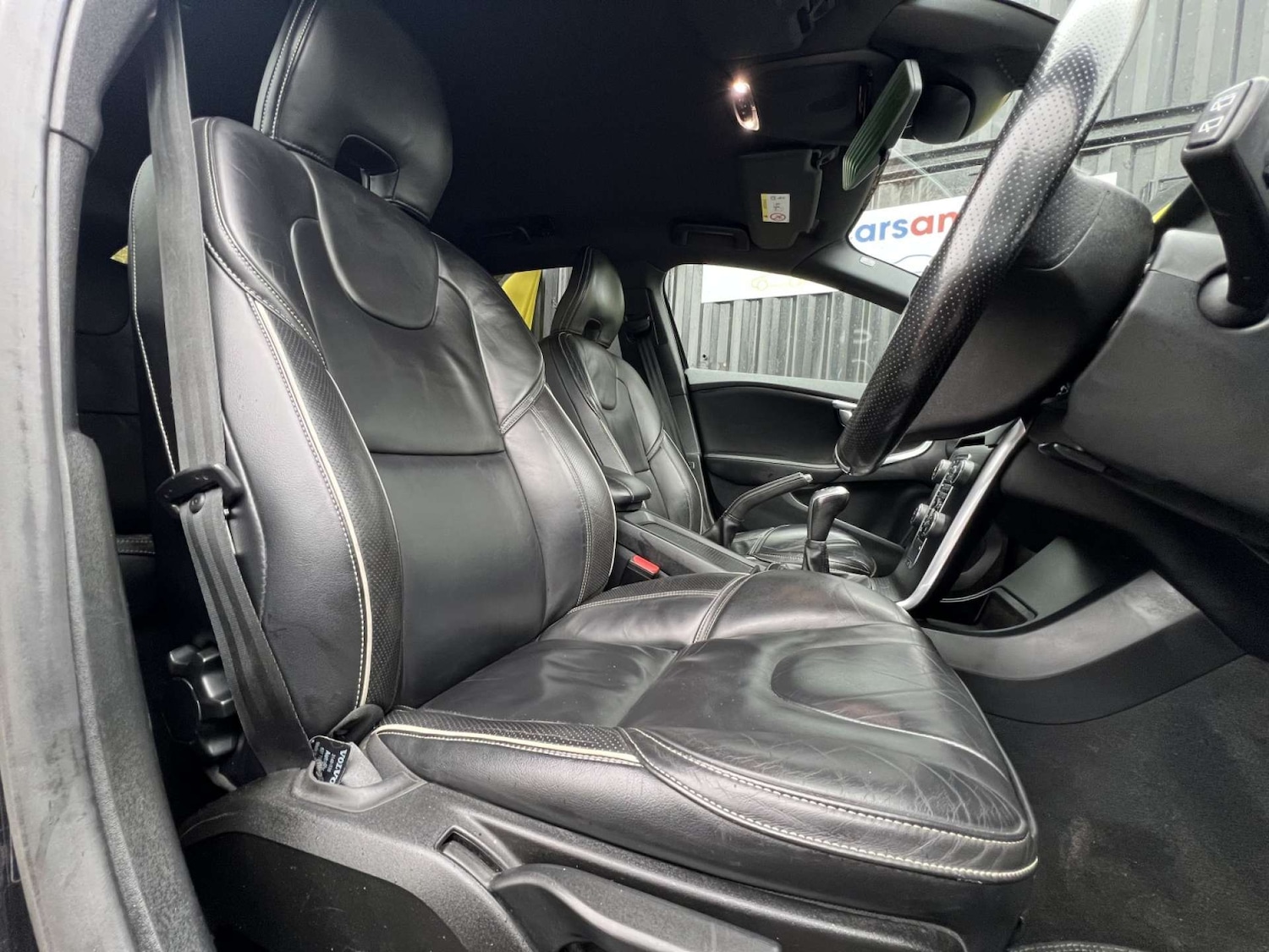 Used Volvo V40 2017 for sale - 77170370: Photo 24