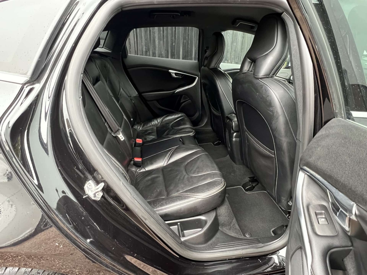 Used Volvo V40 2017 for sale - 77170370: Photo 29