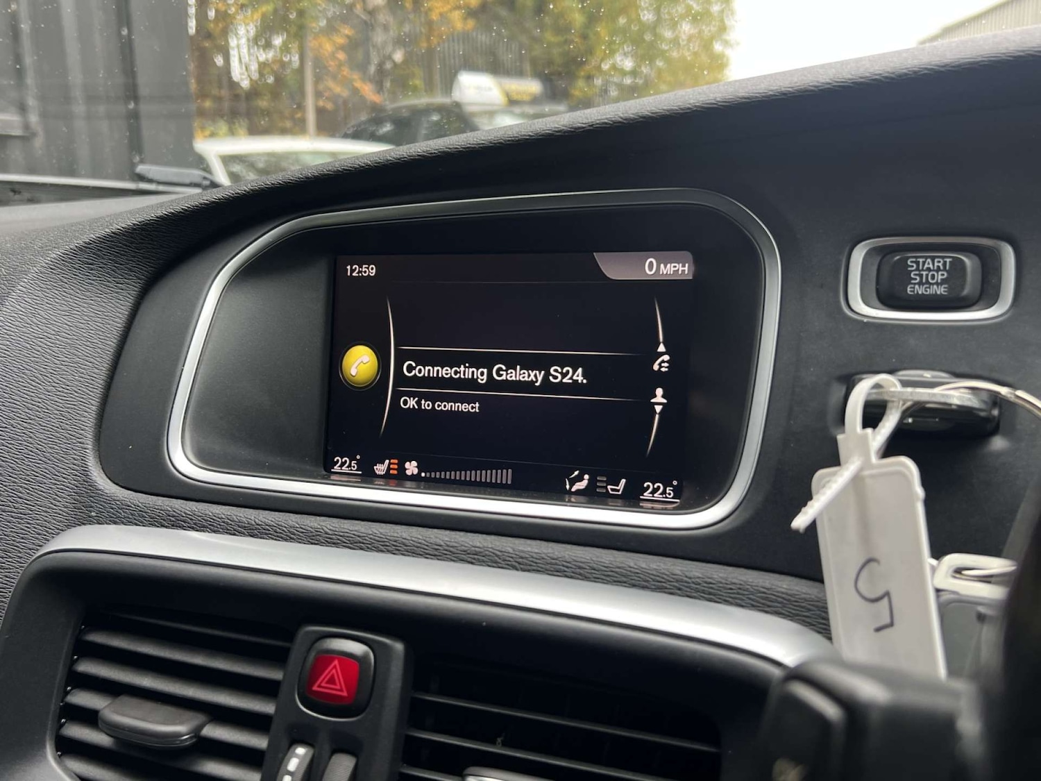 Used Volvo V40 2017 for sale - 77170370: Photo 33