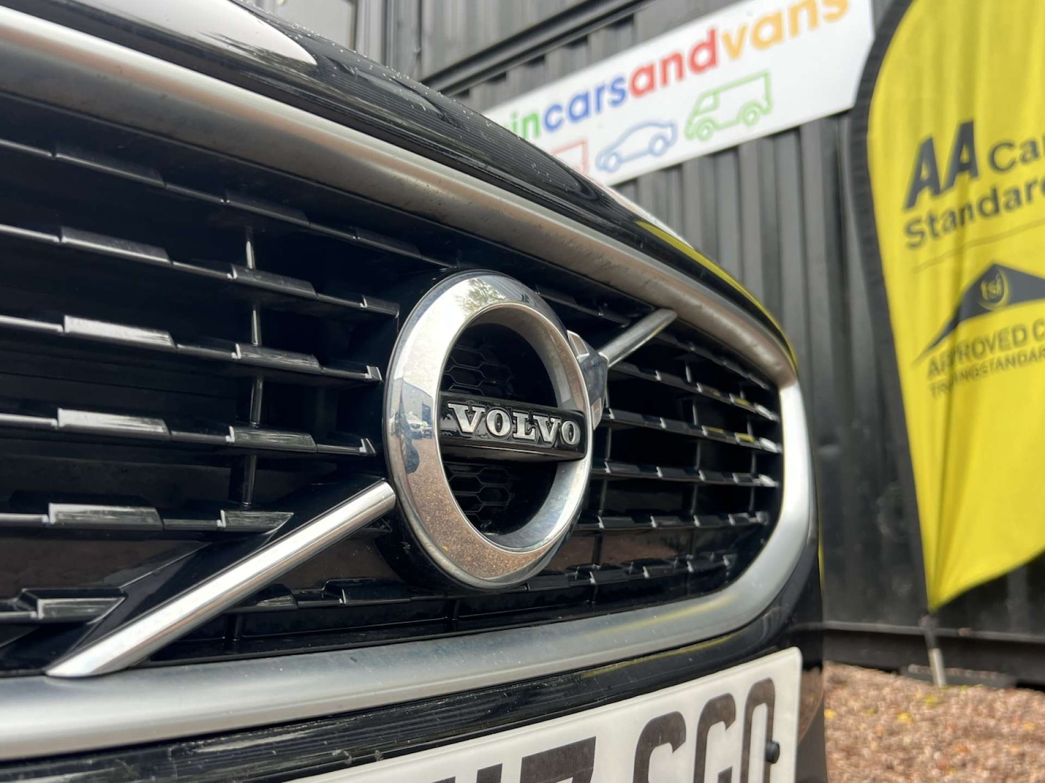 Used Volvo V40 2017 for sale - 77170370: Photo 41