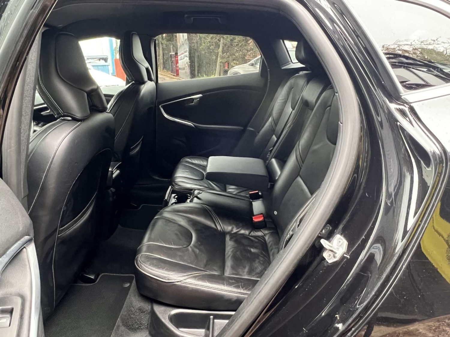 Used Volvo V40 2017 for sale - 77170370: Photo 46