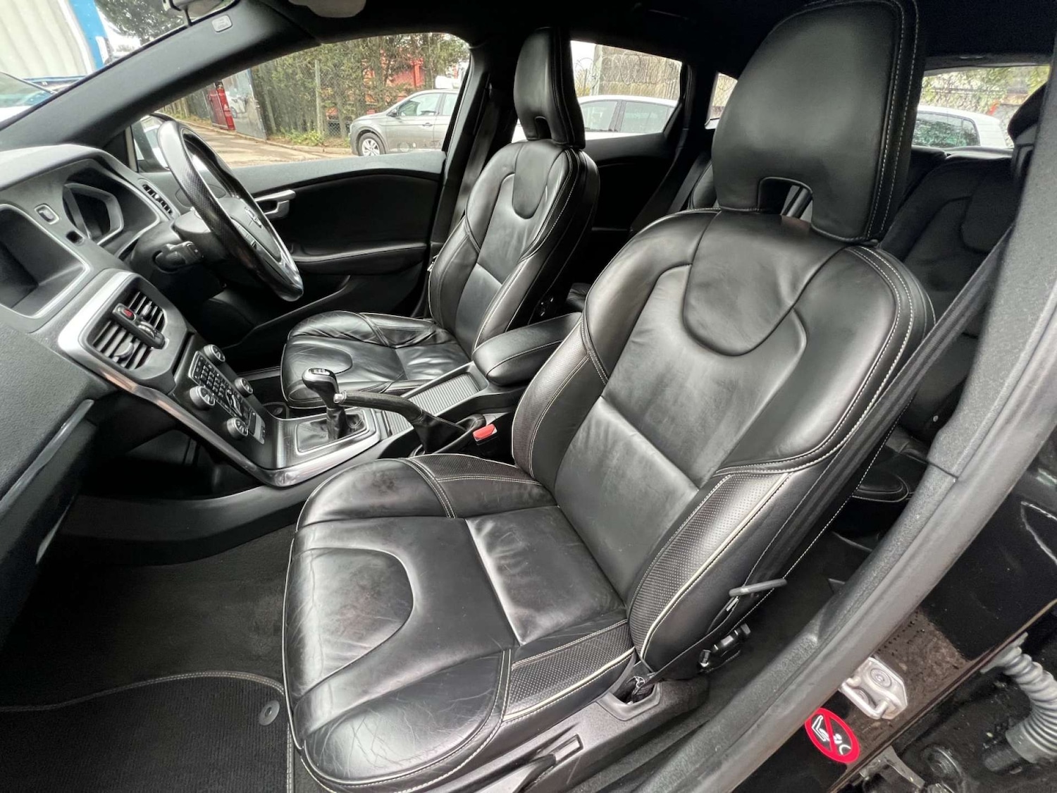 Used Volvo V40 2017 for sale - 77170370: Photo 48