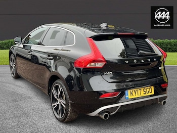 Used Volvo V40 2017 for sale - 77170370: Photo