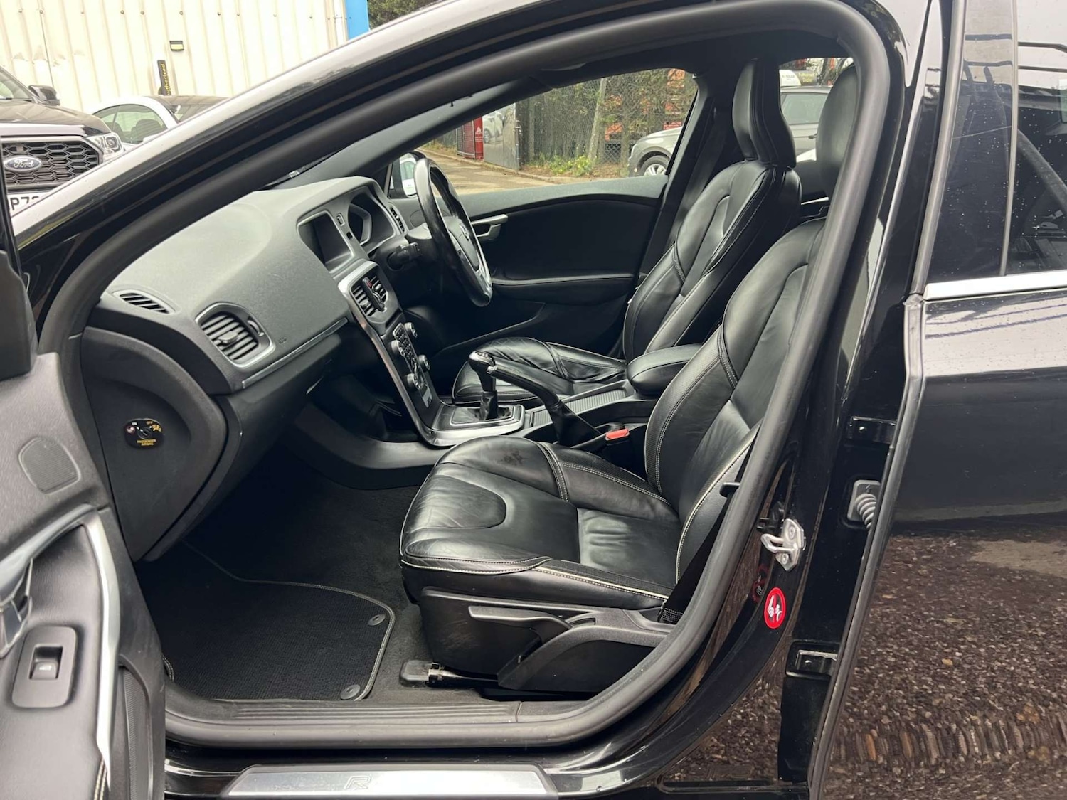 Used Volvo V40 2017 for sale - 77170370: Photo 50