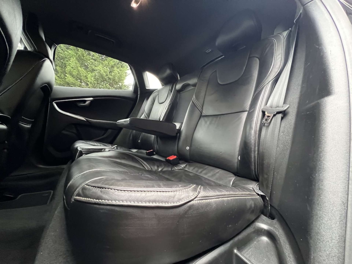 Used Volvo V40 2017 for sale - 77170370: Photo 52