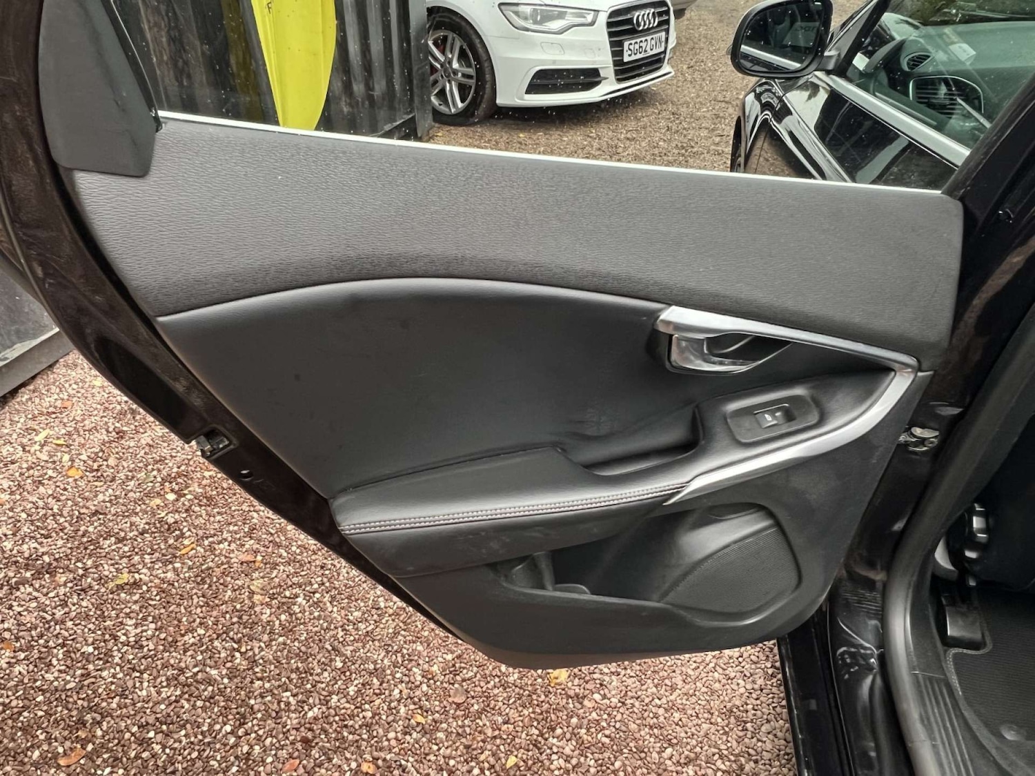 Used Volvo V40 2017 for sale - 77170370: Photo 54