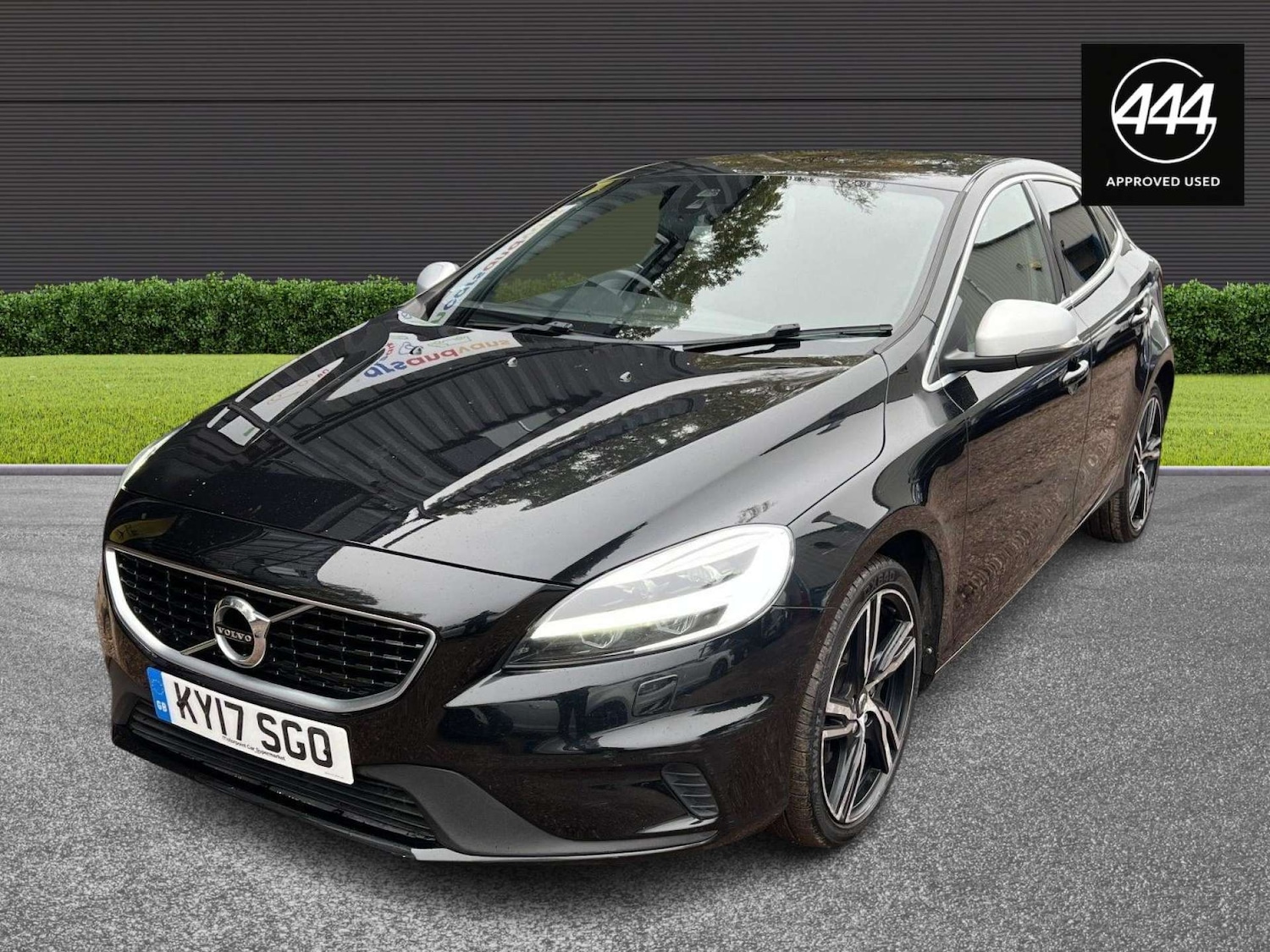 Used Volvo V40 2017 for sale - 77170370: Photo 7